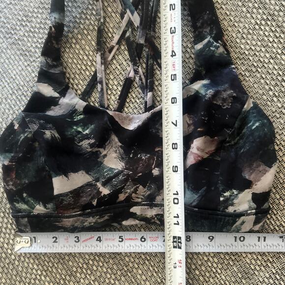 Lululemon Free To Be Serene Bra Top Glacier Camo Starlight Multi Black Blue 4 - Picture 7 of 7
